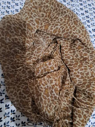 Pañuelo estampado leopardo