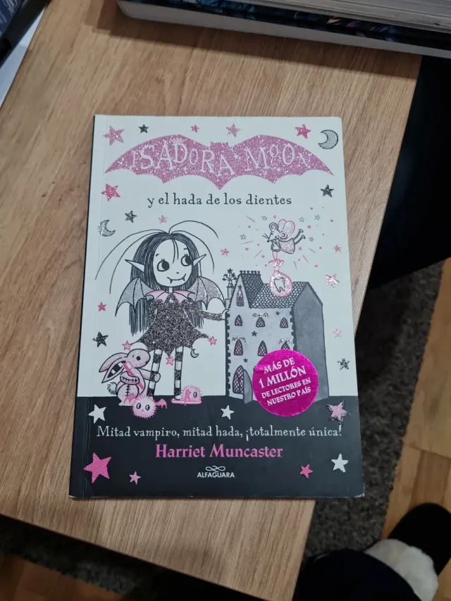 Isadora Moon y el hada de los dientes (Isadora ...