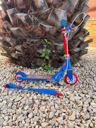 Patinete infantil Oxelo azul y rojo