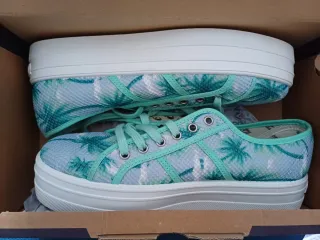 ZAPATILLAS BAMBAS VICTORIA CHICA NUEVAS TALLA 41 E