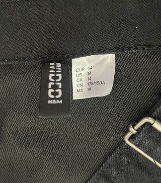 Vestido pichi vaquero H&M negro con botones