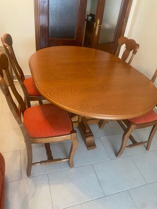 Conjunto mesa y 4 sillas castaño