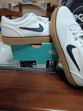 Scarpe Nike Bianche e Marroni Tg 42