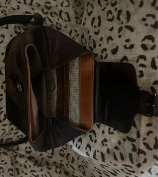 Bolso Vintage Cartier Marrón Cuero Hebilla Ovalada