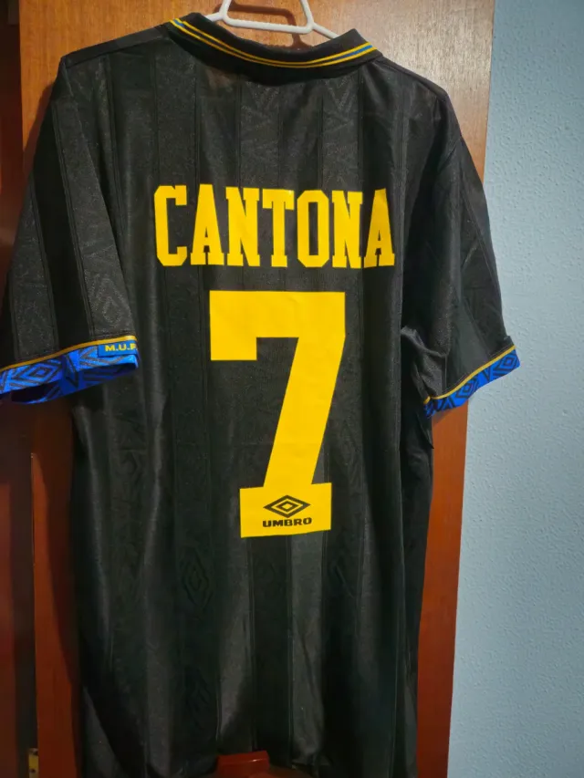 Camiseta Manchester United Cantona Umbro Talla L