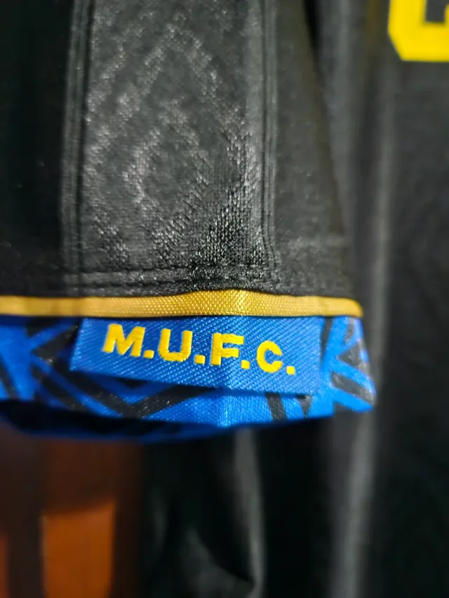 Camiseta Manchester United Cantona Umbro Talla L