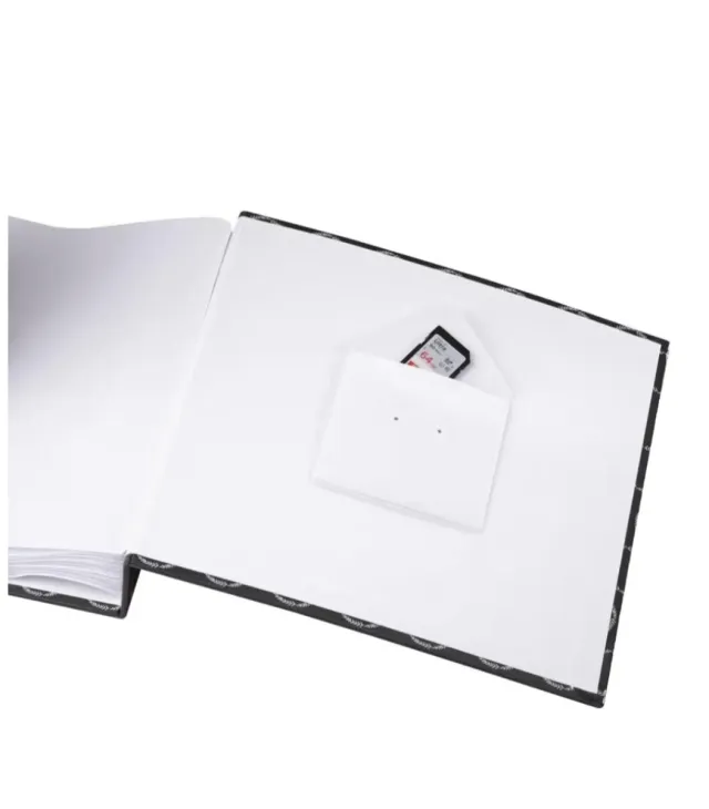 Álbum de bebé Our baby is here