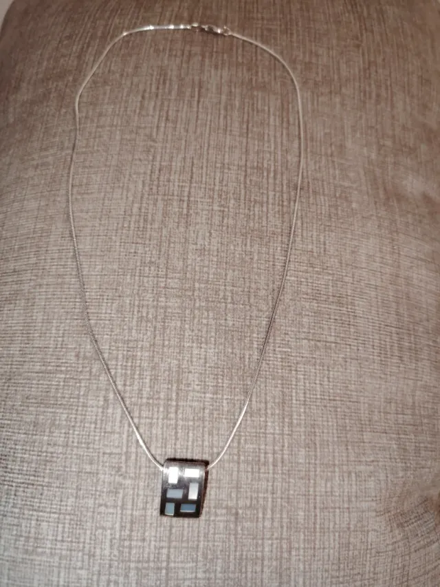 Cadena y colgante de Plata Diseño Moderno