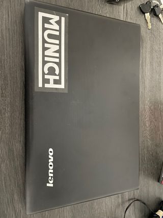 Portátil Lenovo Negro