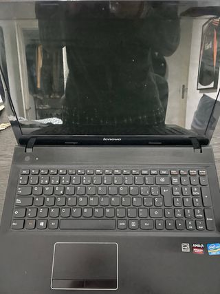 Portátil Lenovo Negro