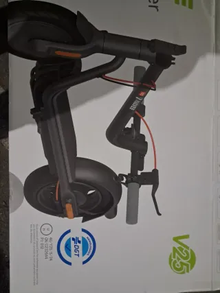 Patinete Eléctrico NAVEE V25 Homologado DGT