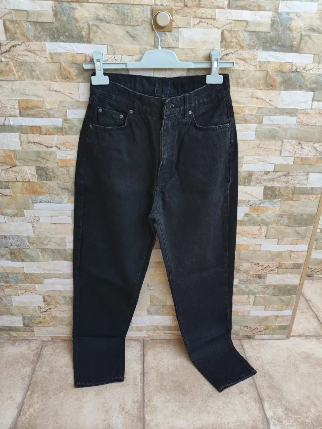 Pantalón vaquero negro