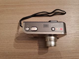 Vintage compact camera HP Photosmart R717 6,2 MP