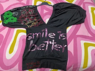 Camiseta Desigual negra manga abullonada