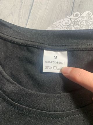 Camiseta VLONE Negra con Diseño de Palomas