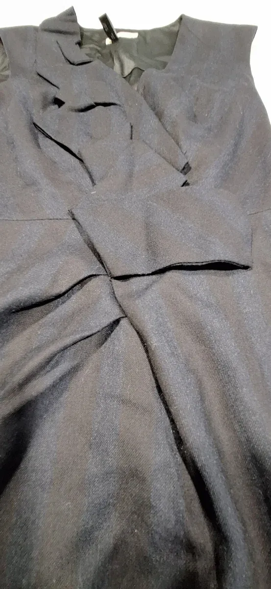 Vestido Hoss Intropia Negro Corto