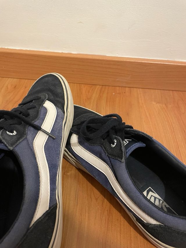 Zapatillas Vans Old Skool Azul y Blanco