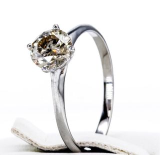 Solitario 1.02ct, VS2, Oro Blanco. Artesanía.