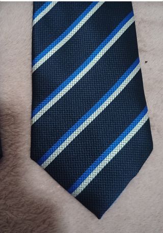 Conjunto Corbata sedosa Pañuelo y Gemelos