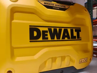 generador eléctrico inverter gasolina DeWalt DXGNi