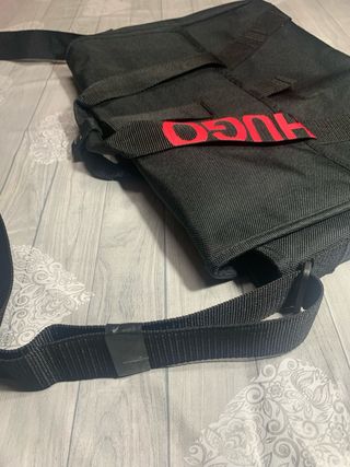 Bolso Hugo Boss Negro sin estrenar