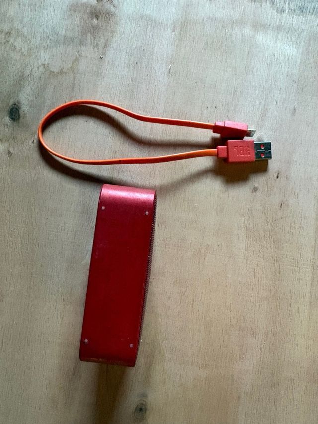Cassa Bluetooth JBL Go Rossa + Cavo