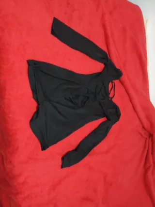 Mono negro manga larga