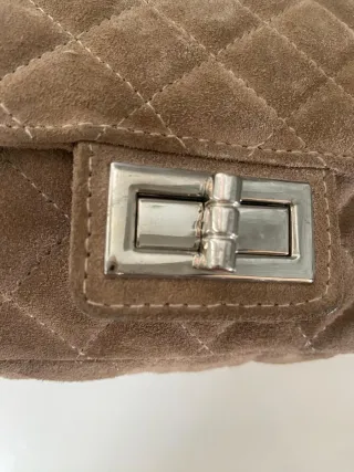 Bolso Bilsot acolchado cadena plata