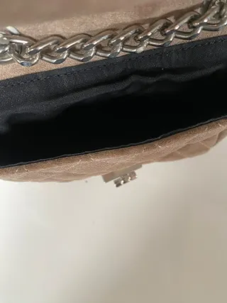 Bolso Bilsot acolchado cadena plata