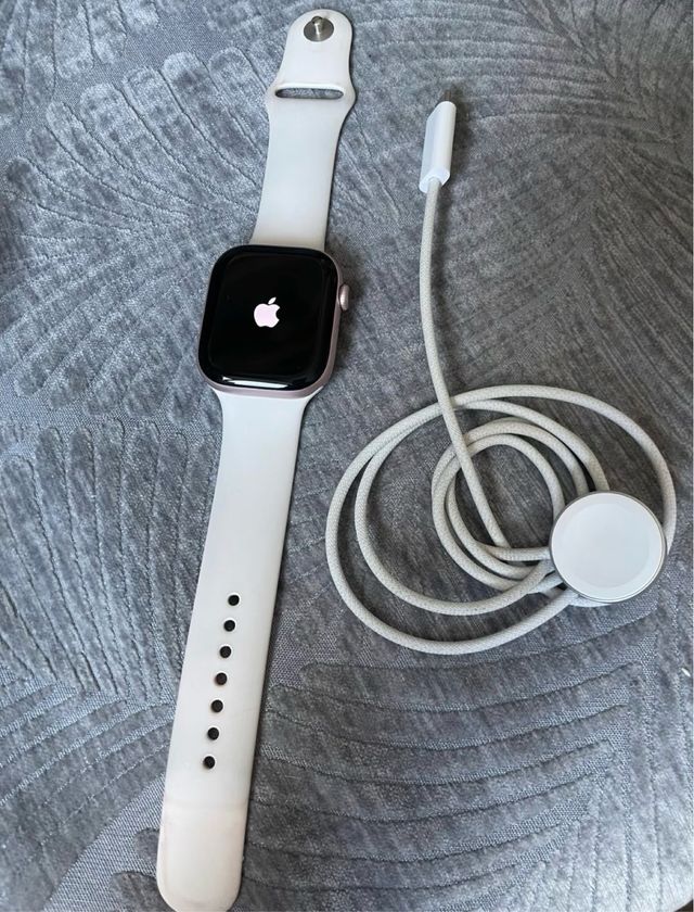 Apple Watch Series 10 Oro Rosa 42mm GPS me urge