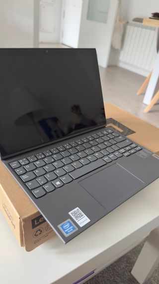 Portátil Lenovo IdeaPad 3
