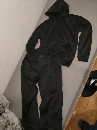 Chándal oversize negro básico