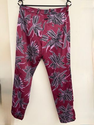 Pantalón Hugo Boss estampado floral