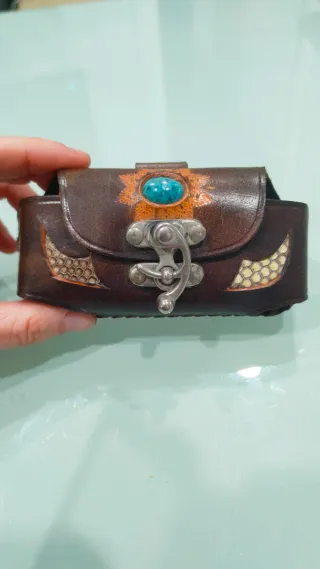 Bolsito monedero pitillera piel piedra turquesa