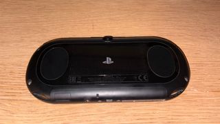PS Vita 2000 Negra