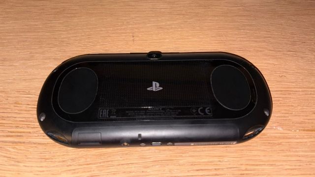 PS Vita 2000 Negra