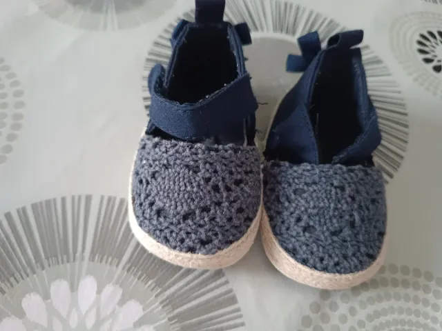 Zapatillas bebé azul crochet