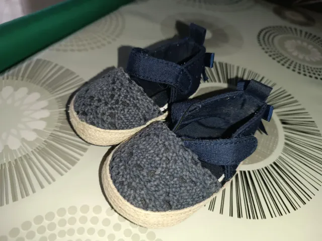 Zapatillas bebé azul crochet