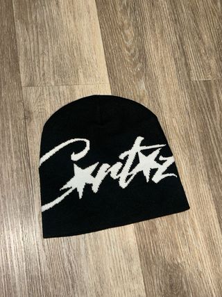 Cuffia Corteiz Nera con Logo Bianco