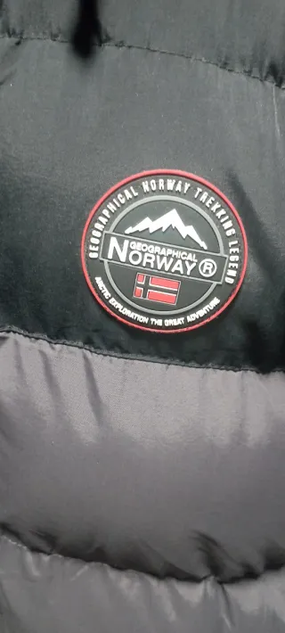 Cazadora acolchada hombre gris y negra