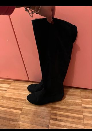 Stivali scamosciati sopra il ginocchio