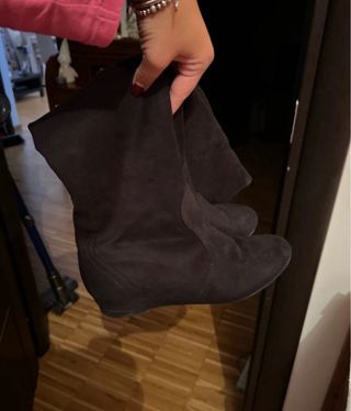 Stivali scamosciati sopra il ginocchio