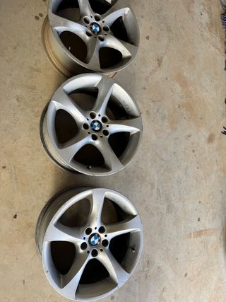 3 llantas BMW Style 230 – 19” – Originales
