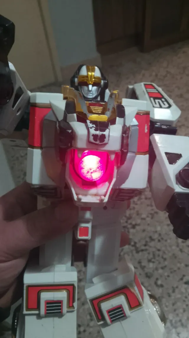 Robot Power Rangers Bianco Rosso