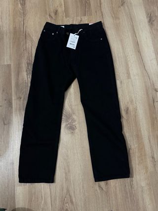 Pantalones tejanos y negrks