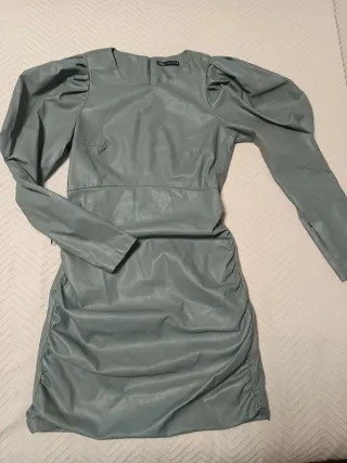 Vestido Zara polipiel verde menta Talla S