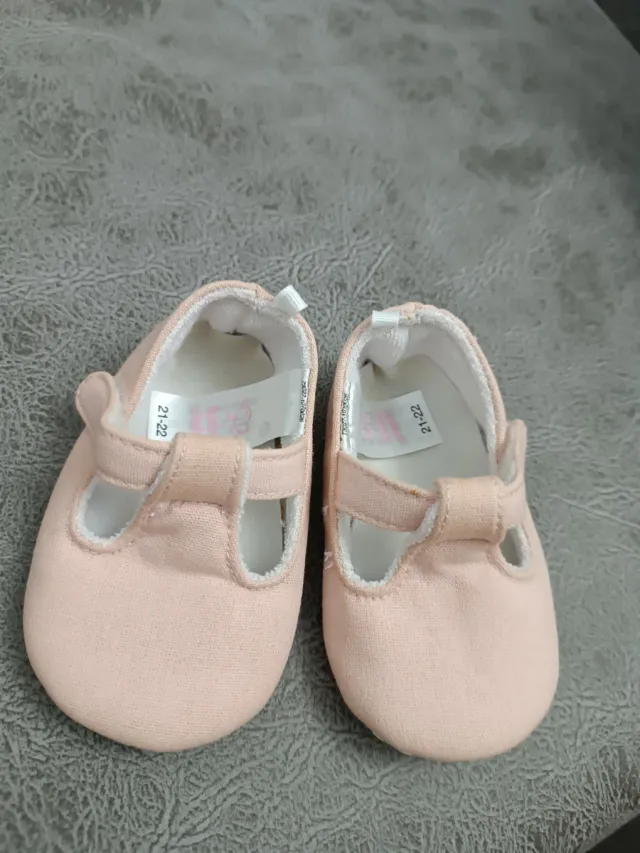 Zapatillas bebé rosa