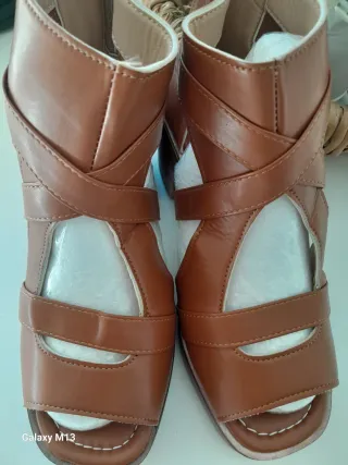 Sandalias Marrones Nuevas
