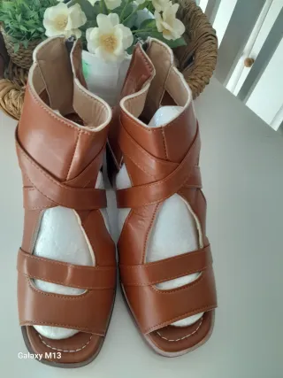 Sandalias Marrones Nuevas