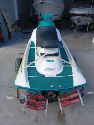 Moto de agua Yamaha 760 Wave blaster